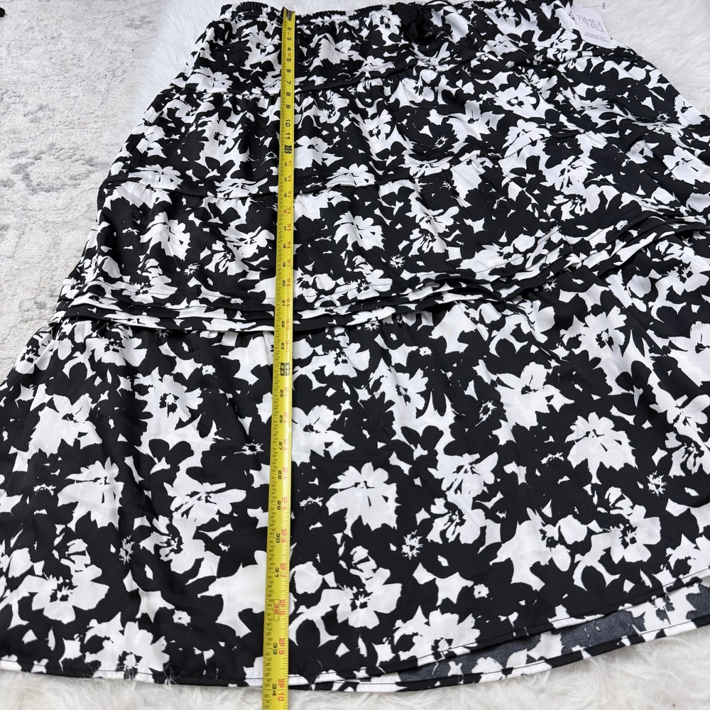 Time and Tru Womens Tiered Printed Maxi Skirt Black Soot Floral XXL 20 NEW - Picture 7 of 7